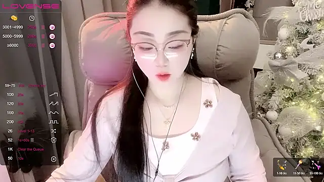 Snapshot of Monica-666888- chatting on February 18, 2026, 9:33 pm Monica-666888- online show from February 18, 2026, 9:33 pm