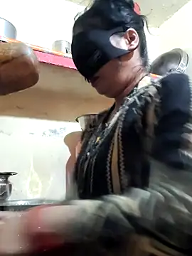 Pyaar Ki Pooja online show from November 28, 2025, 4:37 am