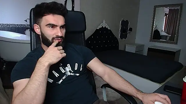 MicahLane online show from April 11, 2026, 4:39 am