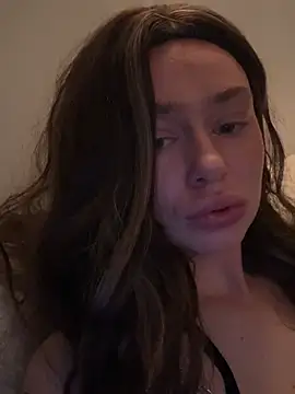 Erinbx12 online show from April 11, 2026, 5:01 am