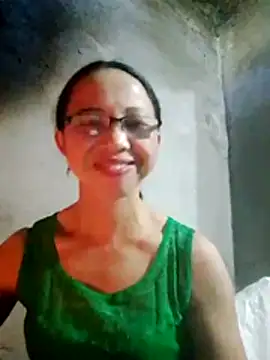 TRIEUTRIEU20 online show from November 25, 2025, 3:39 am