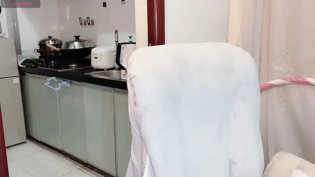 anna-888- online show from November 9, 2025, 4:00 am