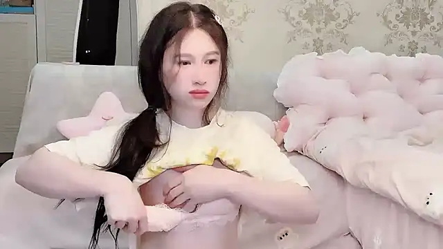 anna-888- online show from April 5, 2026, 3:31 pm