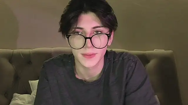 Oliver star boy  online show from February 12, 2026, 7:31 pm