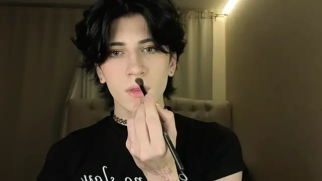 Oliver star boy  online show from April 18, 2026, 6:56 pm