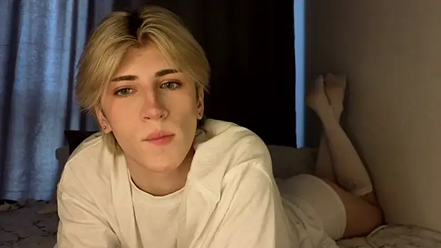 Oliver star boy  online show from June 19, 2026, 12:53 pm