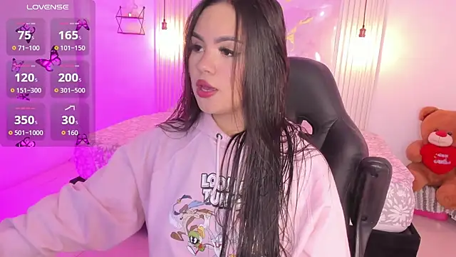 amber white15 online show from March 19, 2026, 2:59 am