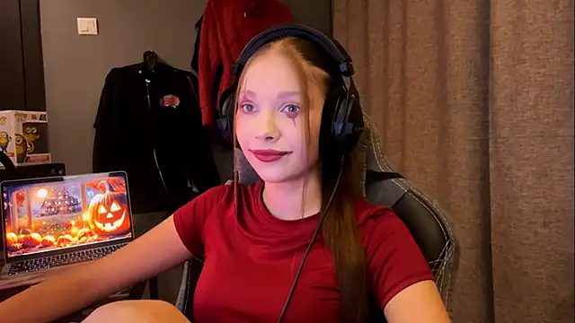 Softixq online show from November 1, 2025, 1:24 pm