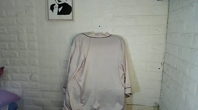 EmpressArci online show from February 3, 2025, 8:02 am