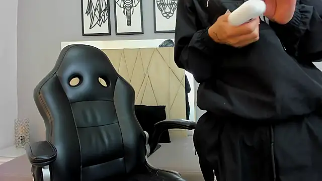 adams bobby online show from February 6, 2026, 11:13 am