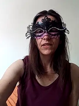 Snapshot of MissMonella85 chatting on June 5, 2026, 8:42 am MissMonella85 online show from June 5, 2026, 8:42 am