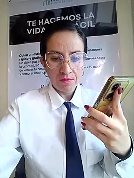 Valentina--1 online show from November 28, 2025, 12:08 pm