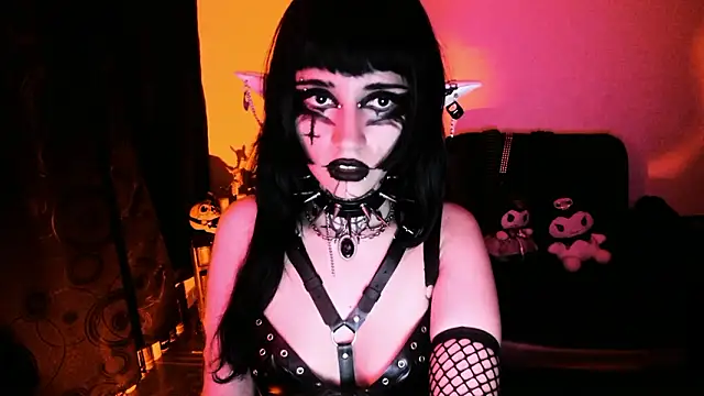 Yueeclipsa online show from February 13, 2026, 4:41 am