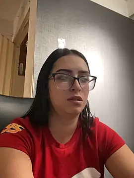 Kloe Novoa online show from February 12, 2026, 1:39 pm