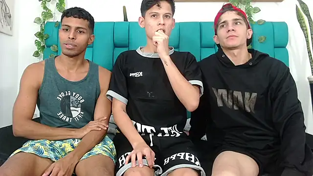 Hot Boys Latinos X online show from October 31, 2025, 12:11 am