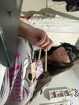 Snapshot of crazzyanne chatting on December 18, 2025, 5:24 am crazzyanne online show from December 18, 2025, 5:24 am