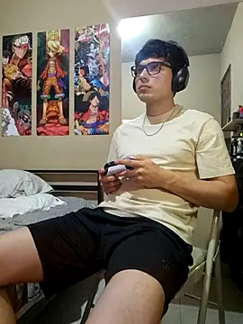 Ais B10 online show from November 12, 2025, 3:29 am