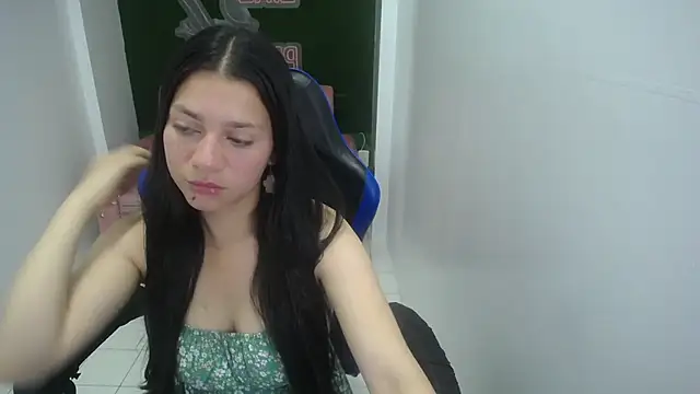 velvetvixen t online show from November 1, 2025, 1:46 pm