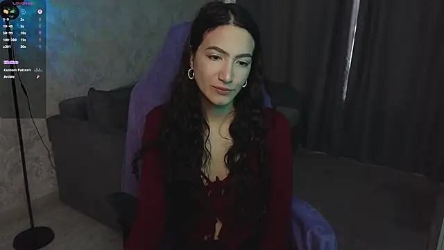 Mulan Lo online show from April 8, 2026, 10:15 am