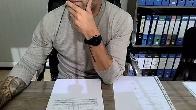 Evasionee online show from October 28, 2025, 10:41 am