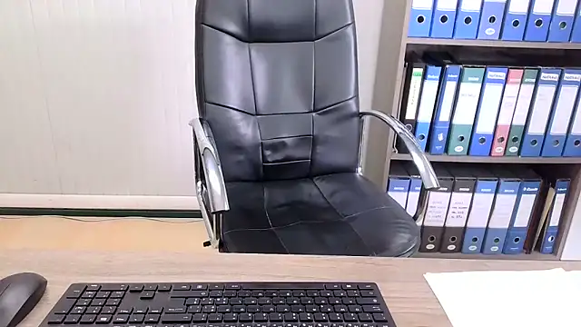 Evasionee online show from March 13, 2026, 8:10 am