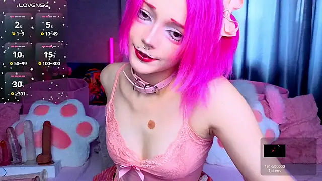 Snapshot of KittieHeart chatting on July 17, 2026, 6:31 am KittieHeart online show from July 17, 2026, 6:31 am