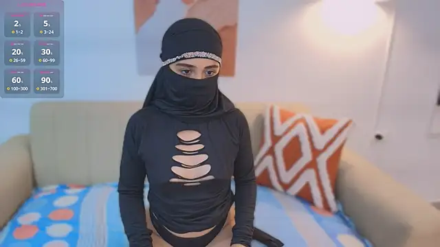 Lailaa lush online show from November 18, 2025, 7:02 am