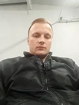 Snapshot of BevonFuller chatting on October 28, 2025, 1:36 pm BevonFuller online show from October 28, 2025, 1:36 pm