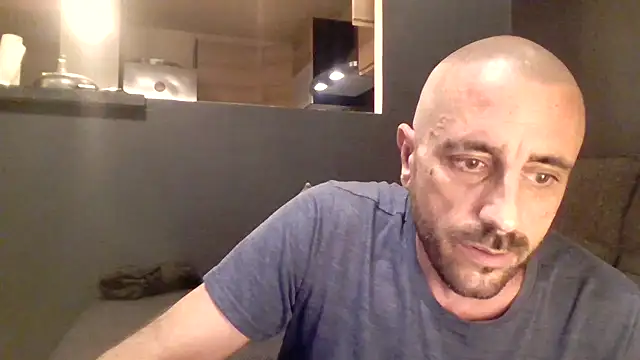 Snapshot of Thalia_Drake06 chatting on October 24, 2025, 8:05 pm Thalia Drake06 online show from October 24, 2025, 8:05 pm