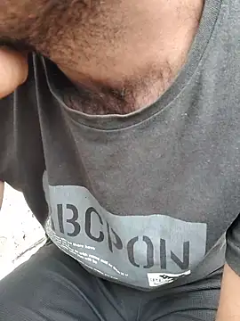 Snapshot of Rajkumarbhaiiii chatting on December 2, 2025, 3:34 am Rajkumarbhaiiii online show from December 2, 2025, 3:34 am