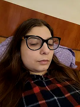 sweetbabygirlforyou online show from March 11, 2026, 12:11 pm