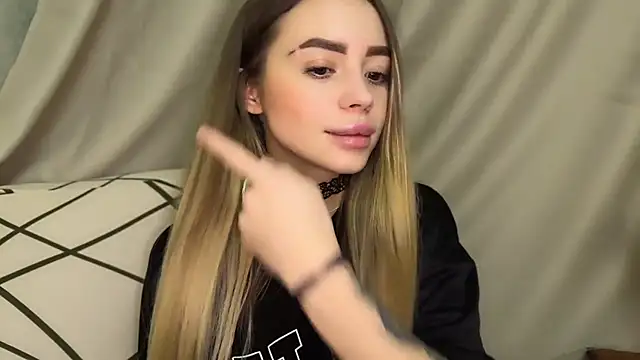 Snapshot of stellarblush chatting on November 9, 2025, 8:51 pm stellarblush online show from November 9, 2025, 8:51 pm