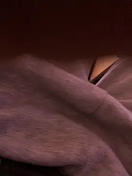 Unique-Man online show from November 28, 2025, 12:19 pm