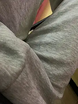 Unique-Man online show from December 4, 2025, 8:50 pm