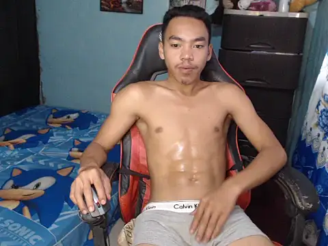 slimraz02 online show from February 1, 2026, 3:49 am