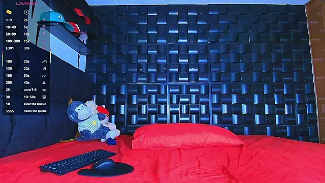 Snapshot of Kesha_rosse_ chatting on February 7, 2026, 5:33 am Kesha rosse online show from February 7, 2026, 5:33 am