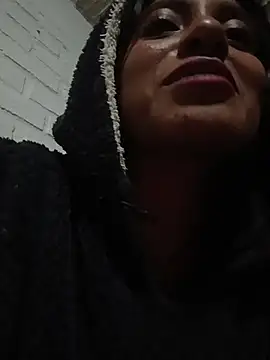 YeseniaRodriguez3 online show from November 8, 2025, 12:22 am