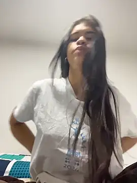 Snapshot of Tatishernandez chatting on November 8, 2025, 2:39 pm Tatishernandez online show from November 8, 2025, 2:39 pm