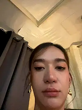 Wildasian69couplexxx online show from November 29, 2025, 3:31 am