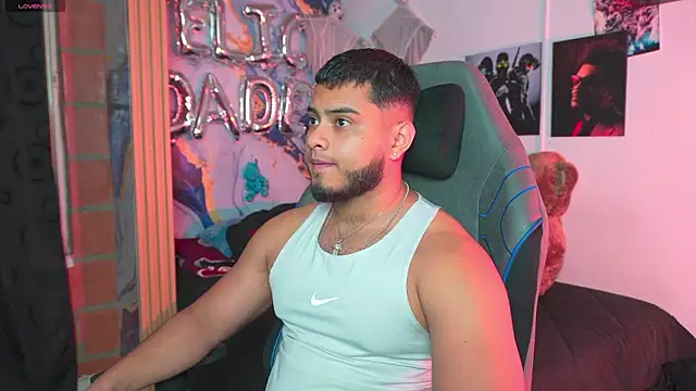 Tiler wolker online show from March 19, 2026, 12:03 am