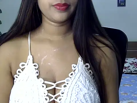 Snapshot of JOOOYY_ chatting on November 4, 2025, 4:06 pm JOOOYY online show from November 4, 2025, 4:06 pm