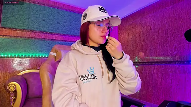 Ale sweety  online show from December 3, 2025, 12:36 pm