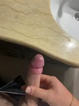 pakyyyyyyyyy online show from October 26, 2025, 2:12 pm