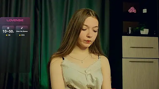 miragge  online show from January 12, 2026, 2:50 am