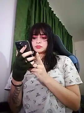 Annagoth  online show from November 21, 2025, 5:28 am