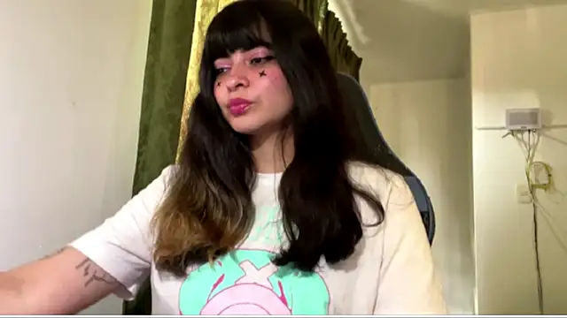 Annagoth  online show from April 15, 2026, 7:58 pm