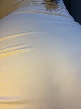 Im Saraaaa online show from February 25, 2026, 3:05 am