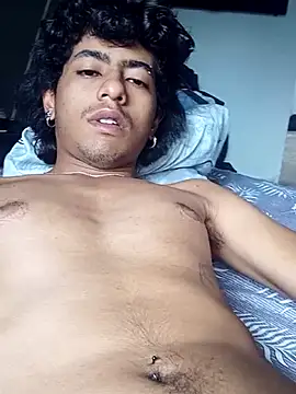 SkinniYamo online show from February 21, 2026, 4:41 pm