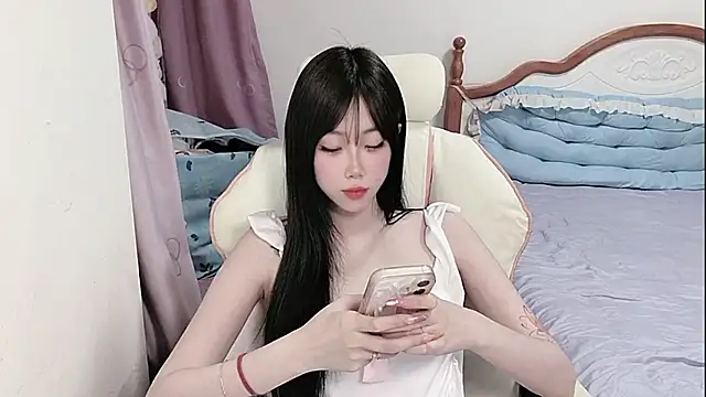 Vivian-88 online show from May 13, 2026, 5:38 am