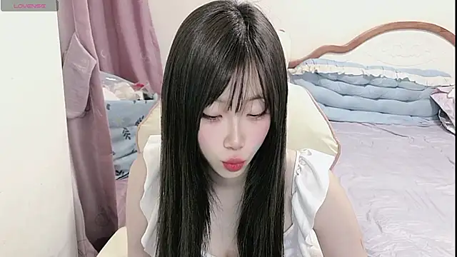 Snapshot of Vivian-88 chatting on May 28, 2026, 2:53 am Vivian-88 online show from May 28, 2026, 2:53 am